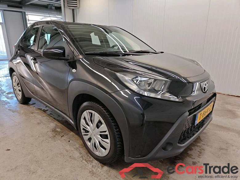 TOYOTA Aygo X 1.0 VVT-i MT Play #5