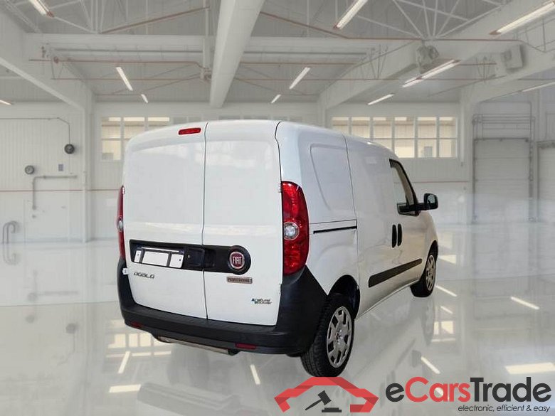 FIAT DOBLÒ CARGO / 2014 / 4P / VETT. FURGONATA CH1 LOUNGE 1.4 NAT. POWER 120CV E6D #2