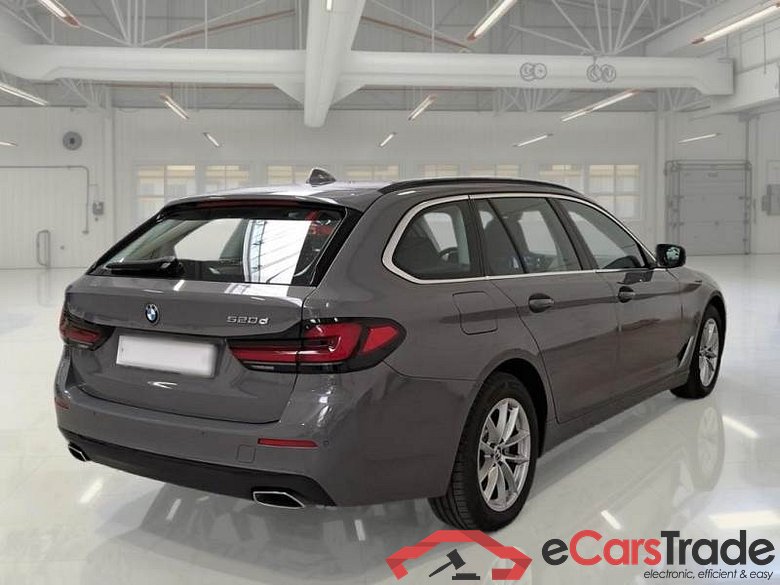 BMW SERIE 5 / 2020 / 5P / STATION WAGON 520D AUT BUSINESS MH48V TOURING #2