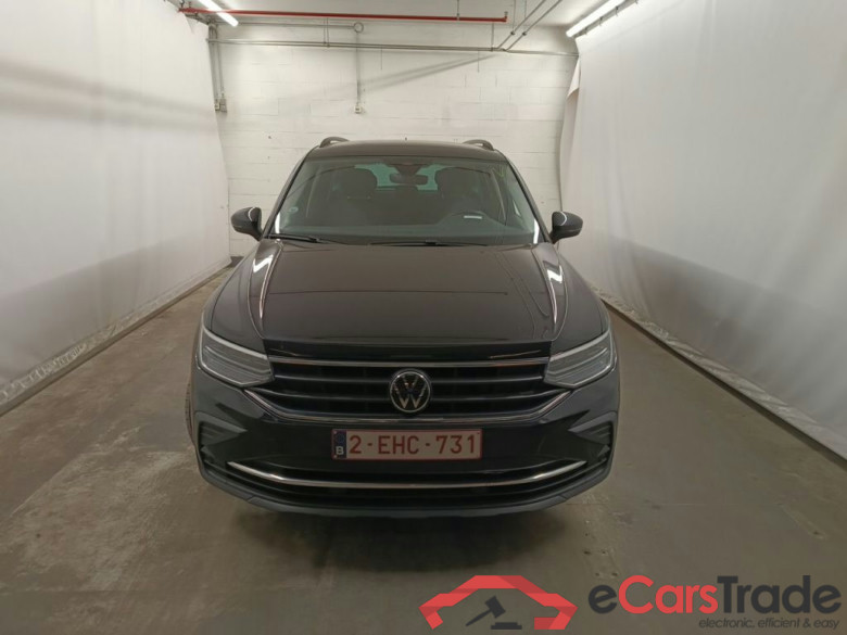Volkswagen Tiguan 1.4 eHybrid DSG Life Business 5d #5