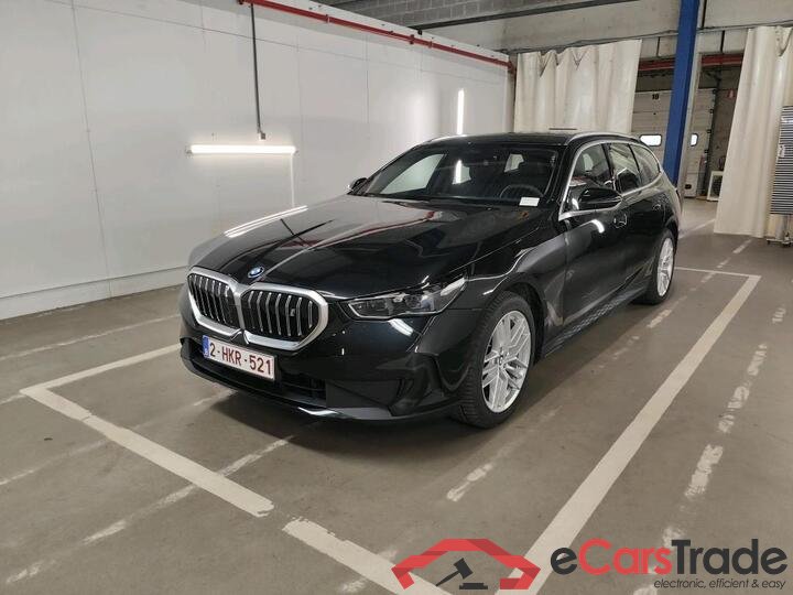 BMW I5 Touring i5 Touring eDrive40 250kW 250kW/340pk  5D/P Auto-1 - WLTP onvolledig