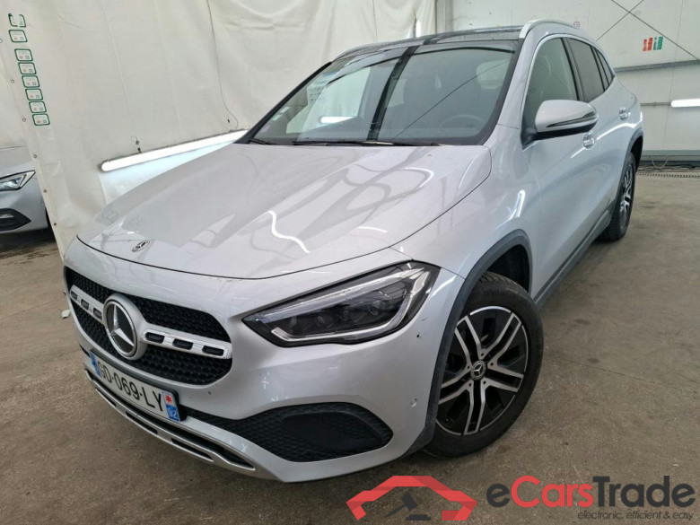 MERCEDES-BENZ GLA / 2020 / 5P / SUV 1.3 GLA 250 e BUSINESS LINE DCT