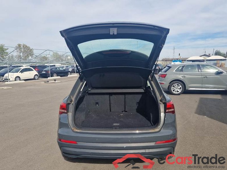 AUDI Q3 / 2018 / 5P / SUV 35 TDI S TRONIC BUSINESS #5