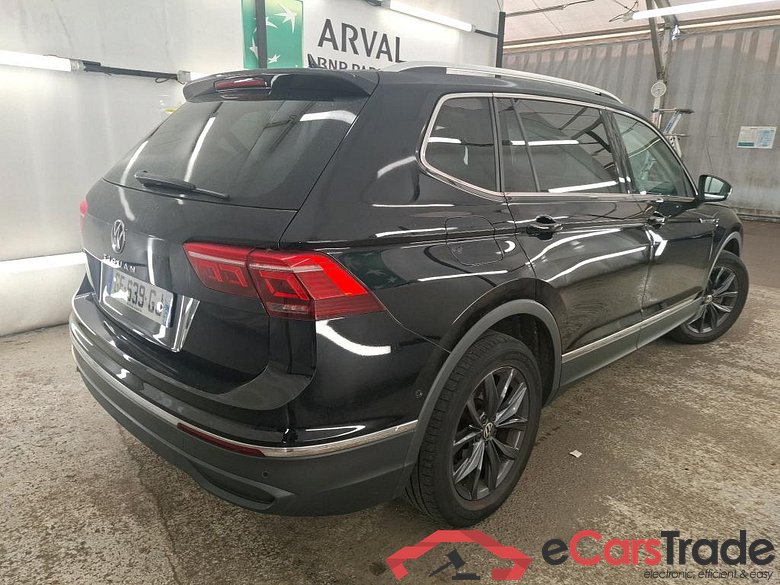 VOLKSWAGEN Tiguan Allspace / 2021 / 5P / SUV 1.5 TSI 150 BMV6 Life Busines #3
