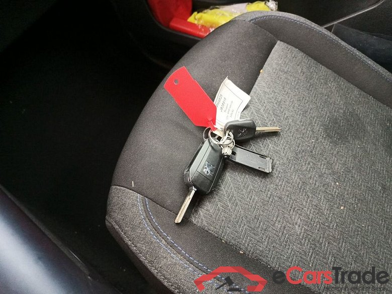 PEUGEOT RIFTER MWB DIESEL 1.5 BHDi 130 Long Allure S&S (EU6.2) 5d Auto !!! Voir Comment !!! #4