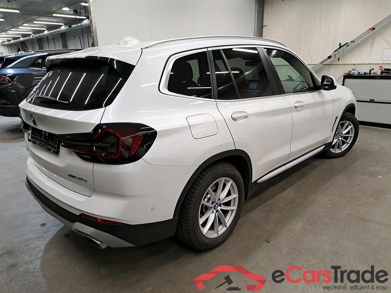 BMW - BMW X3 xDrive30e 292PK Pack Travel & Business With Heated Seats & Parking Assistant Plus & Pano Roof   * HYBRID * #2