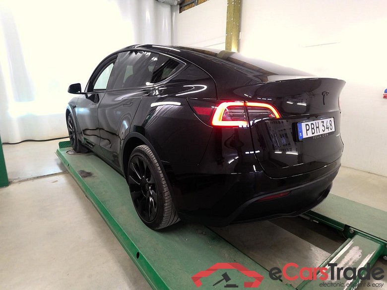 Model Y Long-Range AWD #4