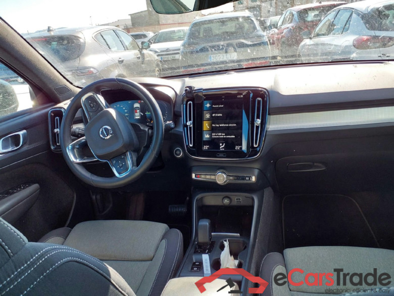 VOLVO XC40 todoterreno 1.5 T4 Recharge PHEV Core Auto 210 CV 10 kWh #3