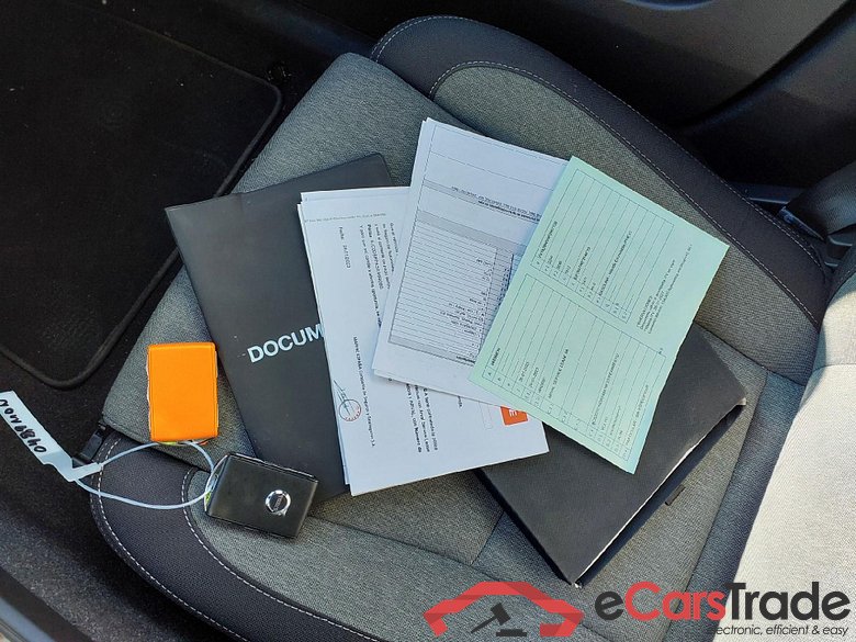 VOLVO XC40 todoterreno 1.5 T4 Recharge PHEV Core Auto 210 CV 10 kWh #5