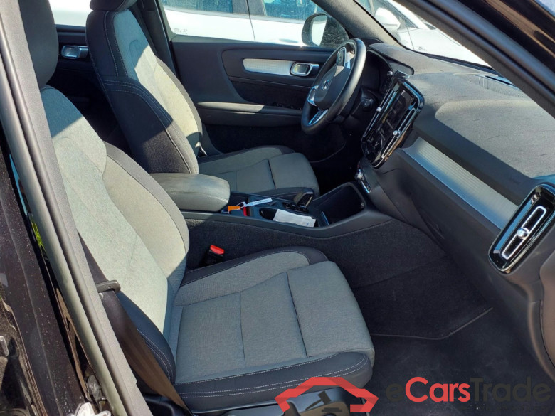 VOLVO XC40 todoterreno 1.5 T4 Recharge PHEV Core Auto 210 CV 10 kWh #6