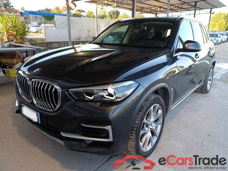 BMW X5 / 2018 / 5P / SUV XDRIVE 25D XLINE AUTOM. #1