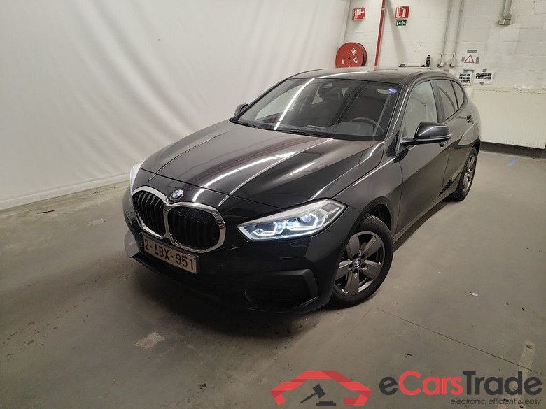 BMW 1 Reeks Hatch 118iA (100 kW) 5d