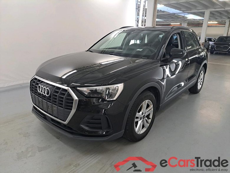 AUDI Q3 1.5 35 TFSI S TRONIC BUS. ED. ATTRACTION