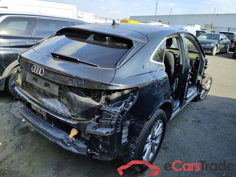 Q3 SB 45 TFSie PHEV S Li.Str. !! Damaged car !! #4