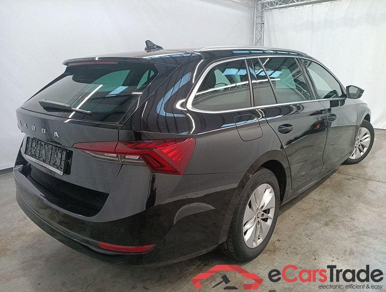 Skoda Octavia Combi 2.0 CRTDI 85kW DSG7 Clever 5d #2