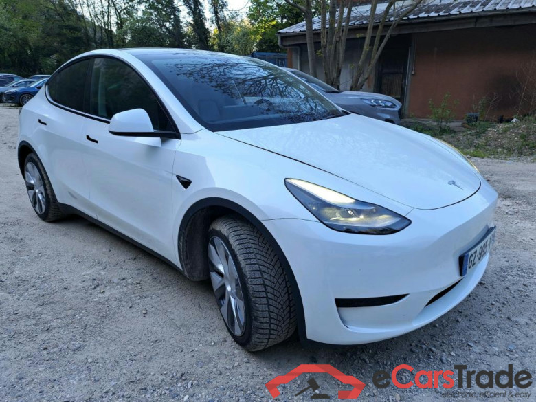 TESLA Model Y / 2021 / 5P / SUV RWD #5