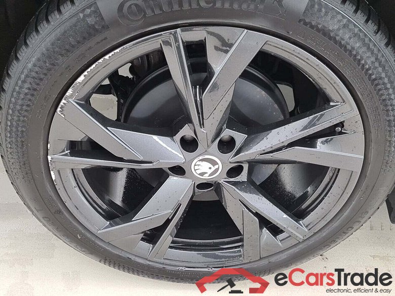 SKODA ENYAQ COUPE RS #6