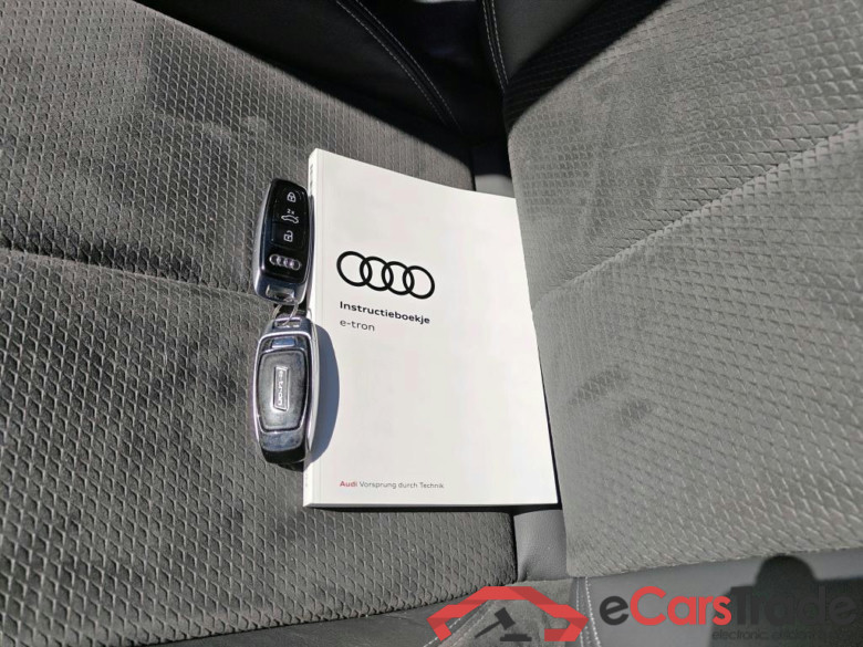 AUDI e-tron 300 kW #6