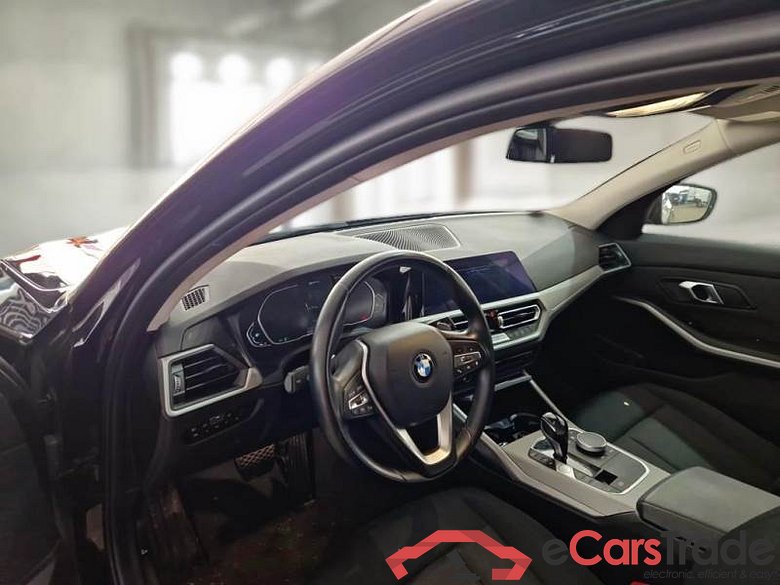 BMW SERIE 3 / 2018 / 5P / STATION WAGON 330E XDRIVE BUSINESS ADVAN. TOURING AUTO #3
