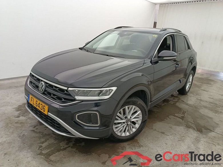 Volkswagen T-Roc 1.5 TSI ACT 110kW Life DSG7 5d #1