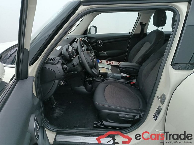 Mini 5 door One Aut. 5d #3
