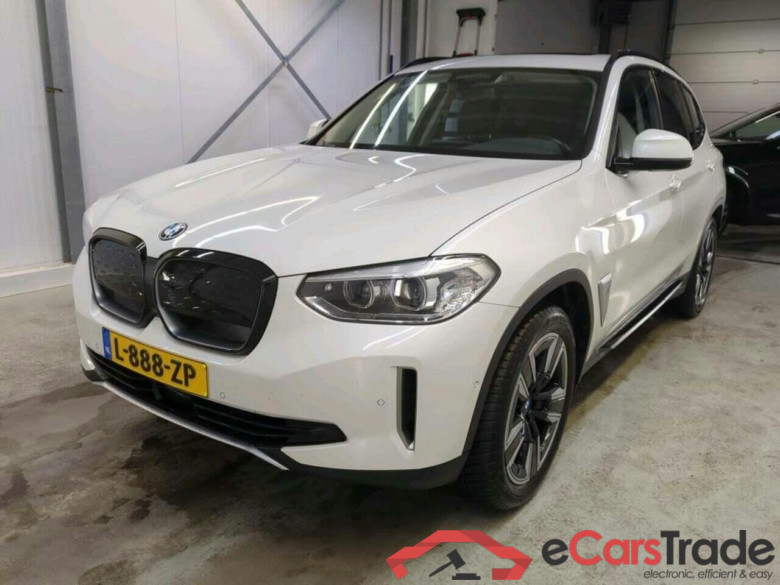 BMW iX3 Executive #1