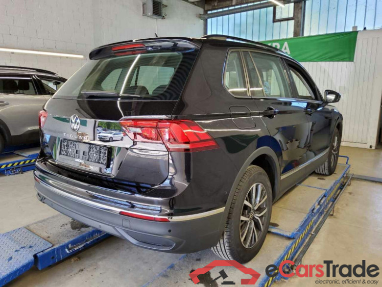 Volkswagen Tiguan (AX1)(07.2020->2024) DE - SUV5 1.5 TSI BMT/Start-Stopp EU6d, Life OPF, (Facelift) 2020 - 2023 #3