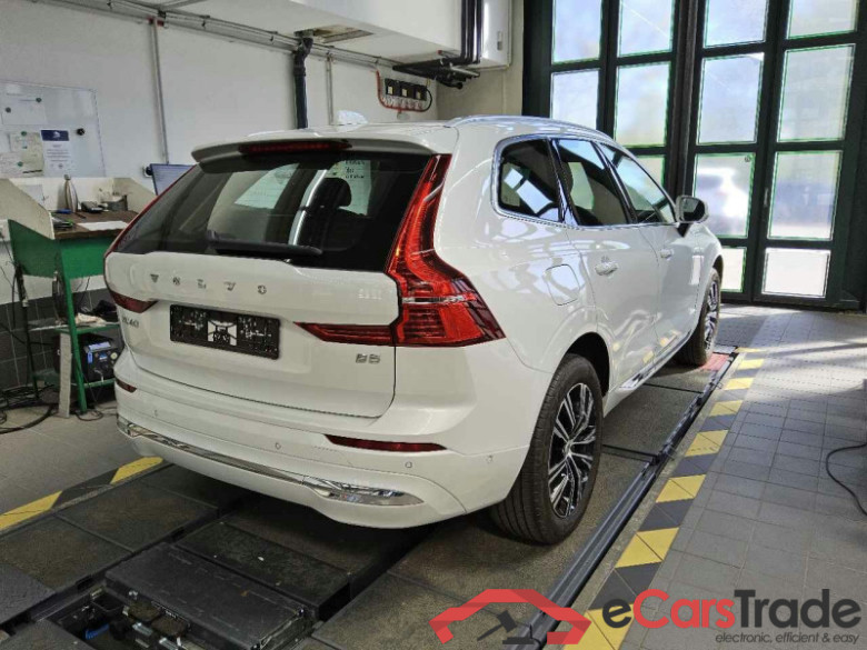 Volvo XC60 (03.2017->) DE - SUV5 B5 (Benzin) 2WD EU6d, Inscription Mild-Hybrid, (Facelift) 2021 - 2022 #3