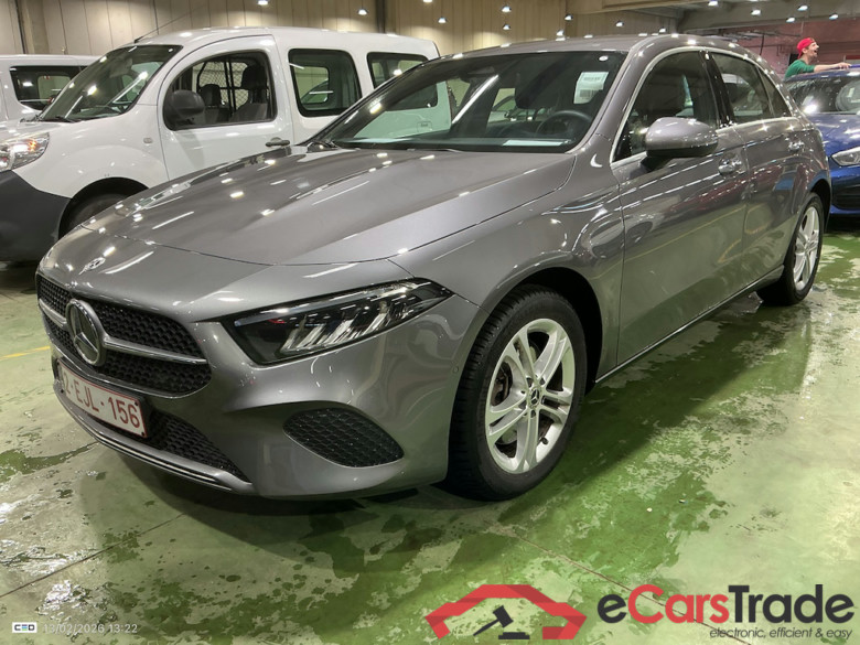 MERCEDES-BENZ A-CLASS 1.3 A 250 E PHEV LUXURY LINE DCT #1