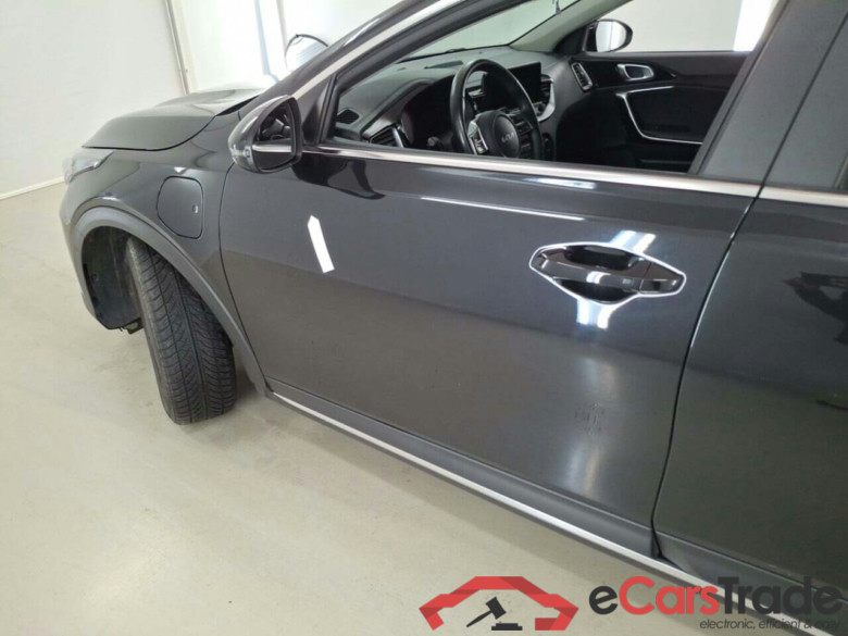 KIA XCEED 1.6 GDI PHEV BUSINESS LINE DCT #5
