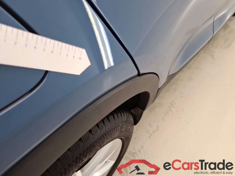 VOLVO XC40 B3 CORE DCT #6