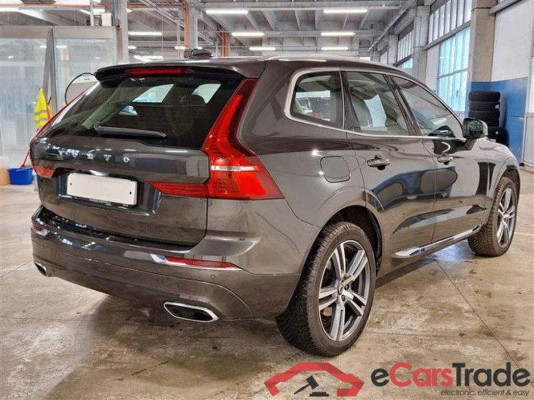 VOLVO XC60 / 2017 / 5P / SUV T6 PLUG-IN AWD AUTO RECHARGE INS. EXP #2
