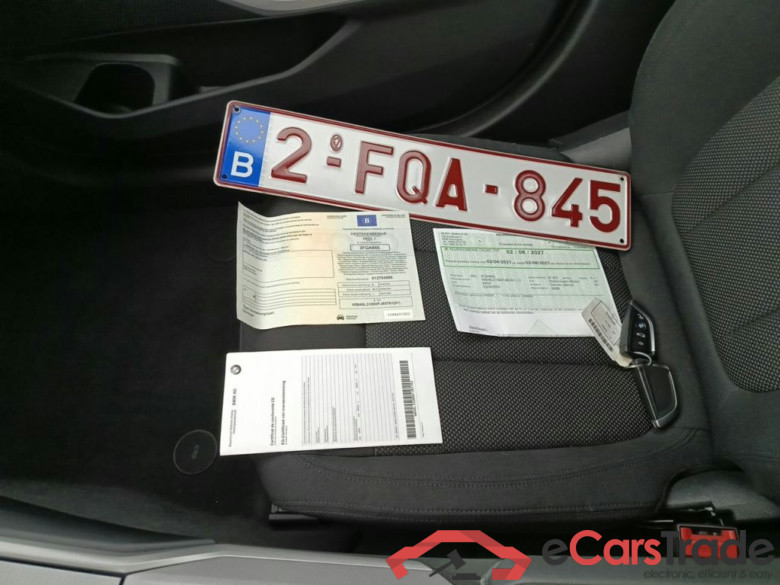 BMW 3 Reeks Touring 318dA (100 kW) 5d #4
