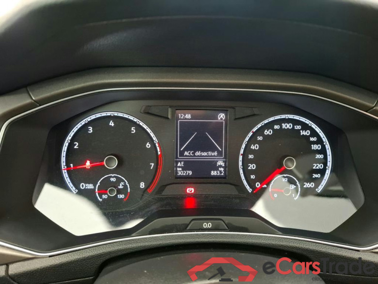 VOLKSWAGEN T-Roc / 2017 / 5P / SUV 1.0 TSI 110 LOUNGE #6