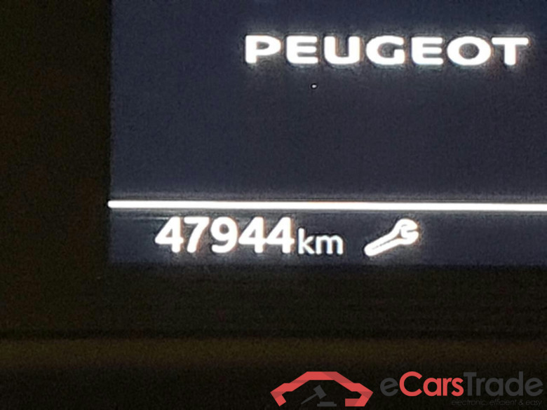PEUGEOT 2008 1.2 PureTech Active #4