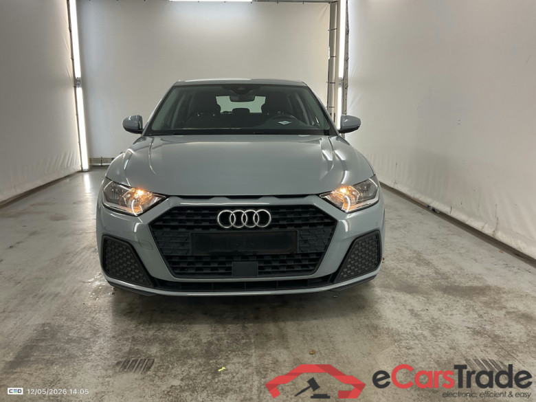 AUDI A1 1.0 25 TFSI ATTRACTION #2