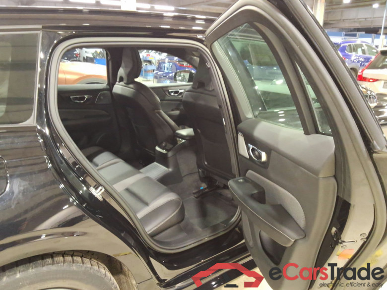 VOLVO V60 2.0 T8 RECHARGE AWD GEARTR R-DESIGN #5