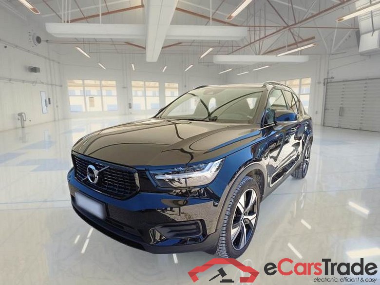 VOLVO XC40 / 2017 / 5P / FUORISTRADA T4 PLUG-IN HYBRID AUTO RECH R-DESIGN N1 #1