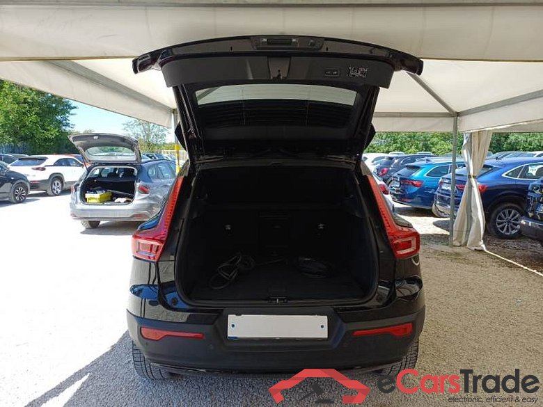 VOLVO XC40 / 2017 / 5P / FUORISTRADA T4 PLUG-IN HYBRID AUTO RECH R-DESIGN N1 #5