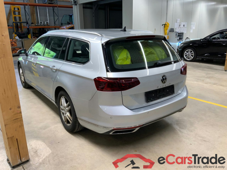 Volkswagen Passat Variant 2.0 TDI Elegance 150Hp Aut. LED-Matrix Navi ACC 1/2 Sport-Leather-Alcantara KeylessGo Klima PDC ... #4