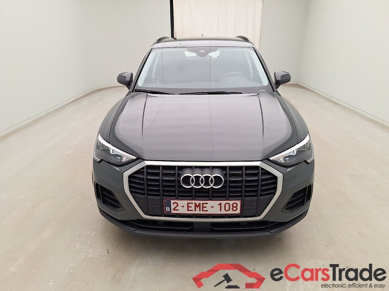 Audi, Q3 '18 PHEV, Audi Q3 45 TFSI e S tronic 5d
