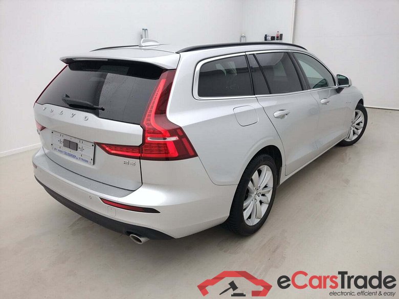 VOLVO V60 2.0 B3 MOMENTUM PRO #2