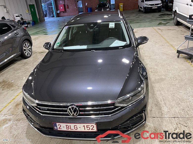 VOLKSWAGEN PASSAT VARIANT 1.4 TSI MSQ VARIANT GTE BUSINESS #2