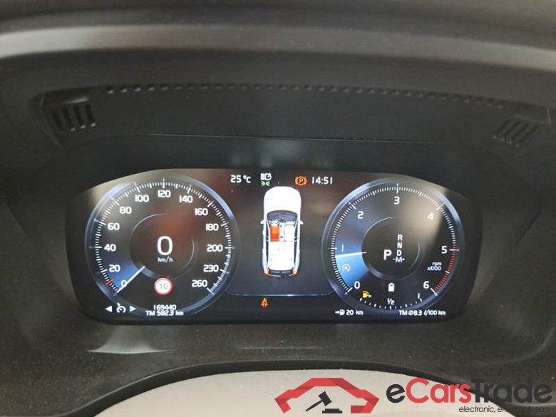 VOLVO XC60 / 2017 / 5P / SUV B4 D AWD GEARTR. BUSINESS PLUS #4