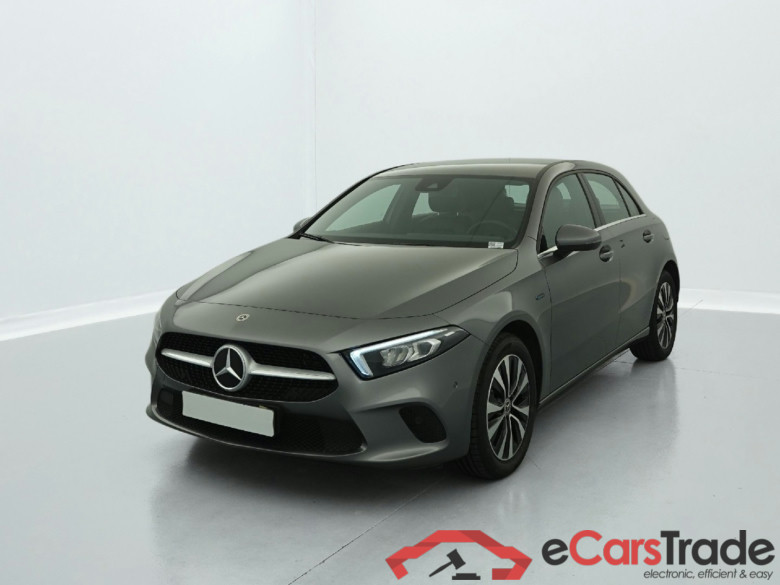 Mercedes-Benz A 250 E 8G-DCT BUSINESS LINE #3
