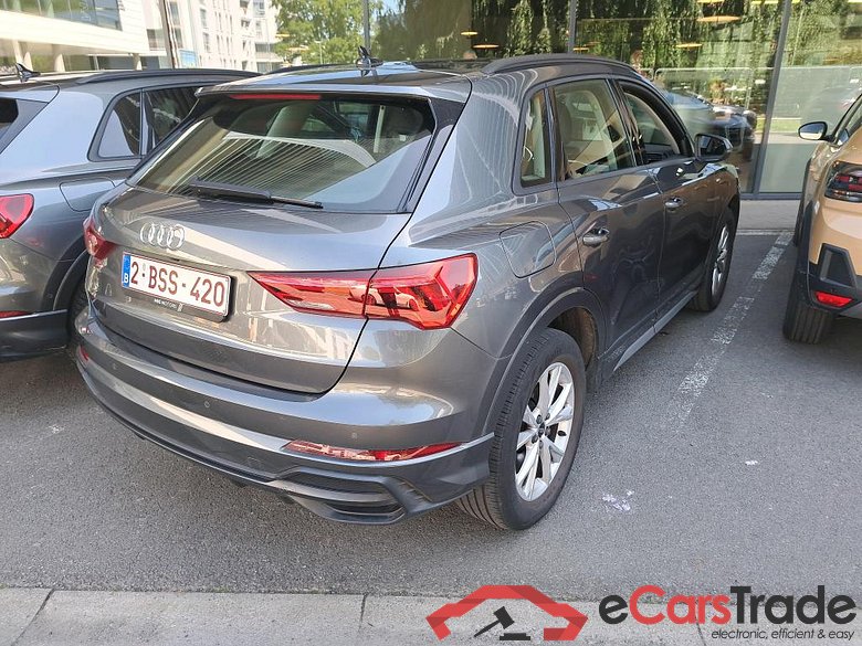 AUDI Q3 1.4 45 TFSI E S TRONIC S LINE #4