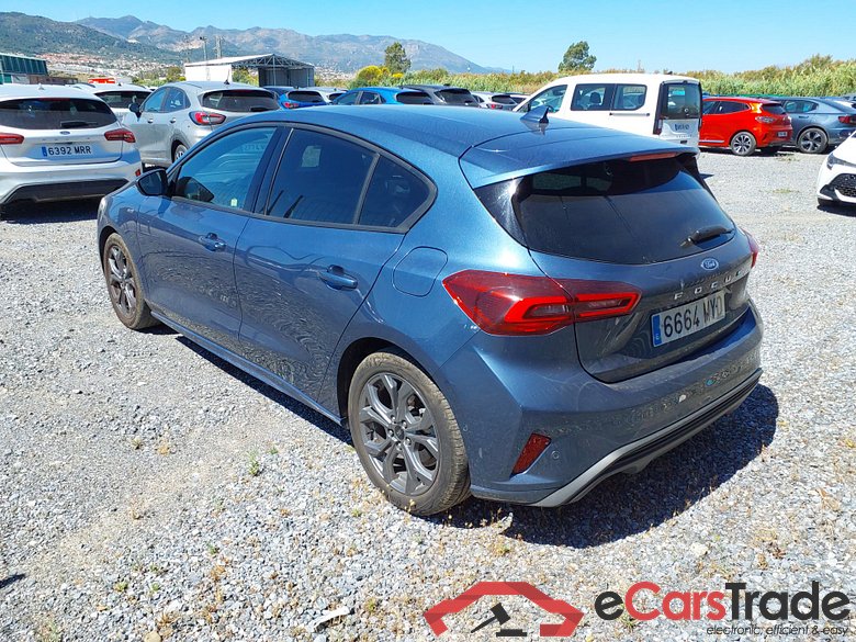 FORD Focus Berlina 1.0 Ecoboost 114KW 155CV S6.2 AutomÃ¡tico ST-LINE X(Winterpack) #2