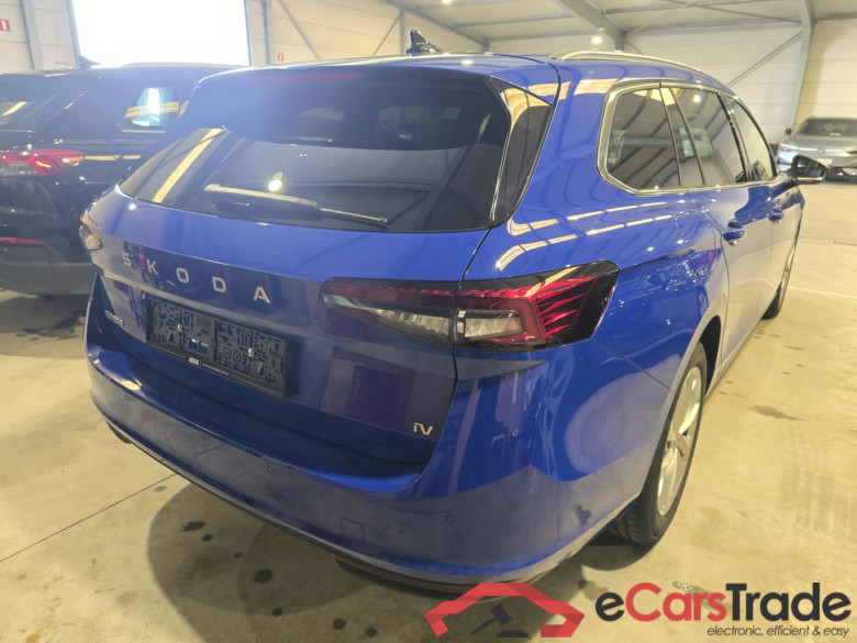 Skoda Superb 1.5 TSI Plug-In Hybrid Aut. LED Vitual Navi KeylessGo Camera Klima PDC ... #3