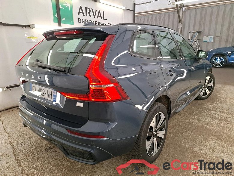 VOLVO XC60 / 2021 / 5P / SUV Recharge T6 350 GT 8 Plus Style Dark #3