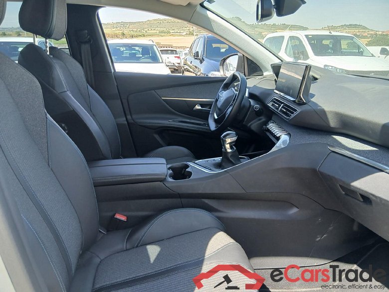 PEUGEOT 3008 / 2020 / 5P / todoterreno 1.2 PureTech 96KW S&S Allure Pack #6